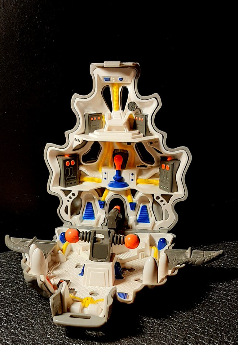 Mighty Max Disintegra la Nave Spaziale Wolfship 7, fotografia 4 di 9